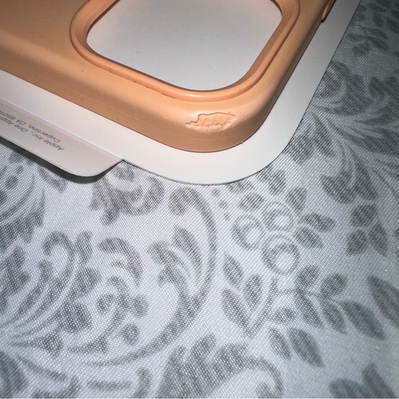 iPhone 12 Pro Max case - Picture 3 of 4